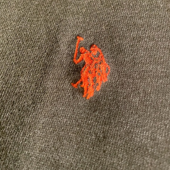 Men’s Polo Ralph Lauren army green pullover (sweatshirt material) - Picture 5 of 8